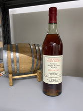 Load image into Gallery viewer, VAN WINKLE FAMILY RESERVE 12 YEARS OLD (1980 Stitzel-Weller)