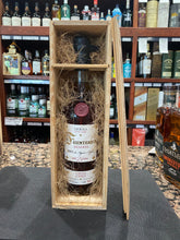 Load image into Gallery viewer, 1993 Fuenteseca Reserva 21 Year Extra Anejo Tequila 750ml