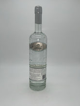 Load image into Gallery viewer, Smoke Wagon Silver Dollar American Vodka 750ml
