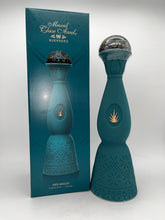 Load image into Gallery viewer, Clase Azul Guerrero Mezcal 750ml
