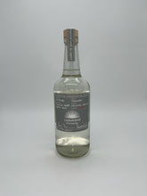 Load image into Gallery viewer, Casamigos Cristalino Reposado Tequila 750ml
