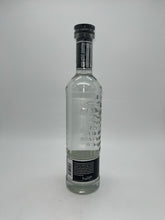 Load image into Gallery viewer, Maestro Dobel Diamante Diamond  Reposado Tequila 750ml
