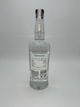Load image into Gallery viewer, Teremana Small Batch Blanco Tequila 750ml
