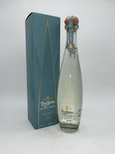 Load image into Gallery viewer, Don Julio Reserva de Don Julio Alma Miel Joven Tequila 750ml
