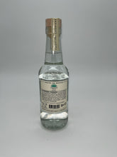 Load image into Gallery viewer, Casamigos Blanco 375ml Tequila
