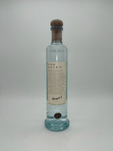 Load image into Gallery viewer, Fog Point Hangar 1 vodka 750ml
