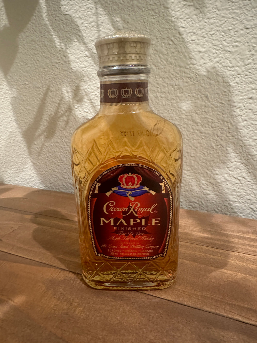 Crown Royal Maple Finished Fine Deluxe Maple Flavored Whisky Glass  200ml