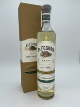 Load image into Gallery viewer, El Tesoro Mundial Collection: Laphroaig 750ml
