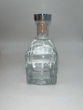 Load image into Gallery viewer, Harlen Davis Wheatley - HDW CLIX Vodka 750ml

