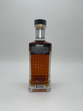 Load image into Gallery viewer, Belfour Rye Whiskey 750ml
