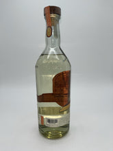 Load image into Gallery viewer, Lagrimas Del Valle Reposado El Chiqueno Tequila 750ml
