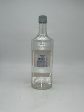 Load image into Gallery viewer, Burnett's Peach Vodka 750ml
