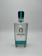 Load image into Gallery viewer, Herradura Directo De Alambique silver 750ml
