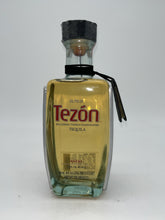 Load image into Gallery viewer, Tezon Anejo Tequila 750ml
