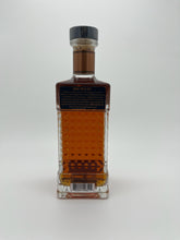 Load image into Gallery viewer, Belfour Texas Pecan Wood Finished Bourbon Whiskey 750ml
