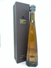 Load image into Gallery viewer, Don Julio 1942 Anejo Tequila 750ml

