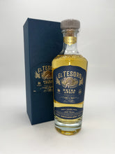Load image into Gallery viewer, El Tesoro Extra Anejo Tequila Batch No. 1 750ml
