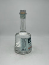 Load image into Gallery viewer, Kuiper Belt Dry Gin 750Ml
