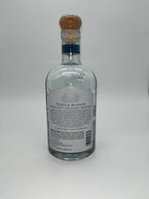 Load image into Gallery viewer, Corazon de Agave Blanco Tequila 750ml
