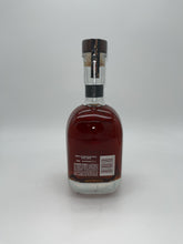Load image into Gallery viewer, Woodford Reserve Master's Collection Batch Proof 124.7 Proof Kentucky Straight Bourbon Whiskey 700ml
