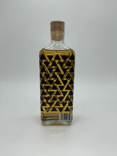 Load image into Gallery viewer, Viva XXXII Extra Anejo Tequila 750ml
