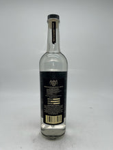 Load image into Gallery viewer, Hacienda de Banuelos Masparillo Silvestre Mezcal 750ml
