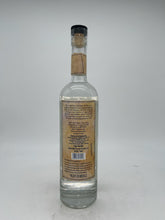 Load image into Gallery viewer, Uruapan Charanda Blanco Single Agricola Rum 750ml
