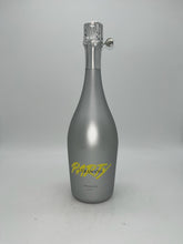 Load image into Gallery viewer, Vera Wang’s Party Prosecco 750ml

