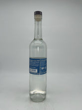 Load image into Gallery viewer, Tosba A. Angustifolia Espadin Pechuga Mezcal 750ml
