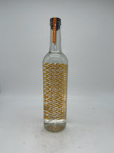 Load image into Gallery viewer, Derrumbes Durango Joven Mezcal 750ml
