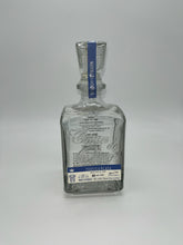 Load image into Gallery viewer, Cava De Oro Plata 750ml
