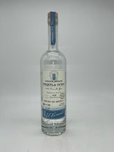 Load image into Gallery viewer, Tequila Ocho Single Estate El Nacimiento Plata-Blanco Tequila 750ml
