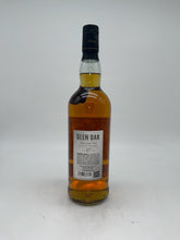 Load image into Gallery viewer, Glen Oak 17 Year Old Single Malt Scotch Whisky 750ml
