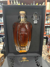 Load image into Gallery viewer, El Tequileno Limited Edition Extra Anejo Tequila 750ml

