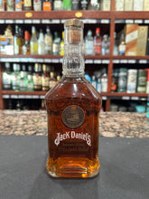 Load image into Gallery viewer, 1981 Jack Daniel&#39;s Gold Medal Series Tennessee Whiskey Vintage
