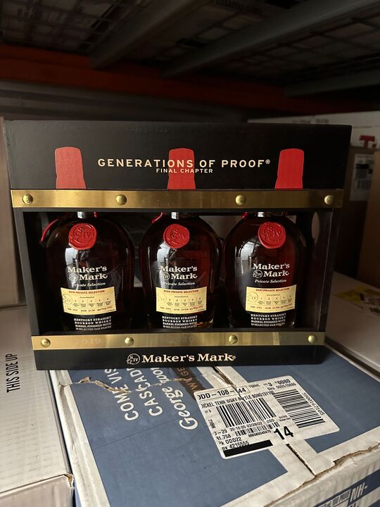 Maker's Mark Generations of Proof The Final Chapter Kentucky Straight Bourbon Whisky Collection Set