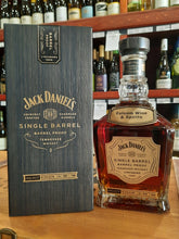 Load image into Gallery viewer, Jack Daniel&#39;s Single Barrel Proof Store Pick Tennessee Whiskey 750ml
